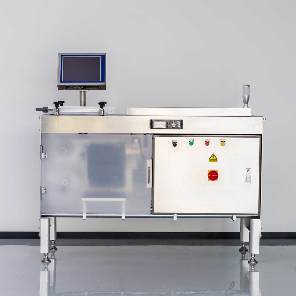 NCN3035B-Automatic-Weigh-Price-Bottom-Labelling-Machine4.jpg