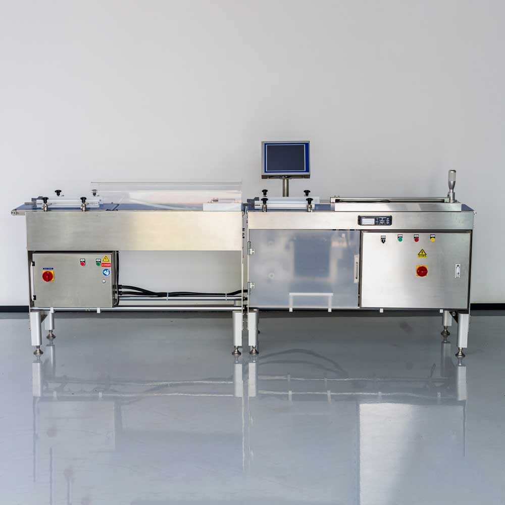 NCN-WPL-Series-Weighing-&-Bottom-Labeling-Machine3.jpg